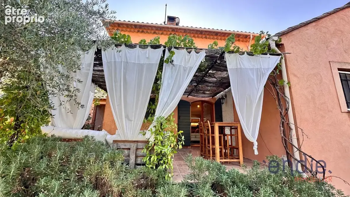 A Lorgues, charmante bastide de 158m2, 4 chambres, studio et piscine - photo 23