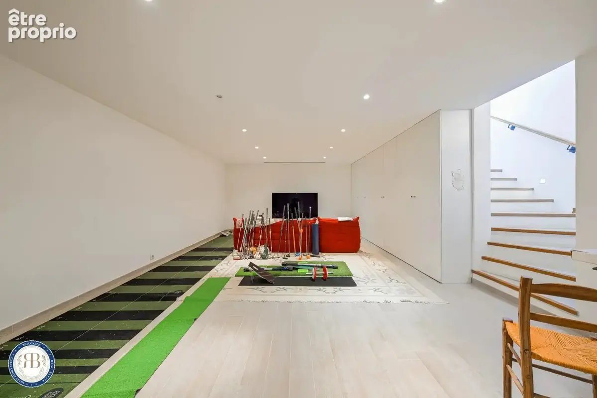 À vendre — villa contemporaine à mougins — secteur recherché — calme —	4 chambres / avec appartement indépendant - photo 15