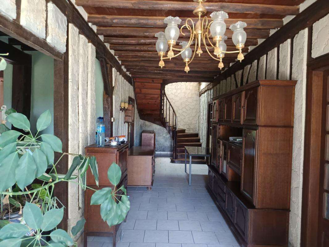 EXCLUSIVITÉ – Superbe Bâtisse Gasconne du XIXᵉ siècle (260 m²) – Parc de 4 500 m² - photo 5
