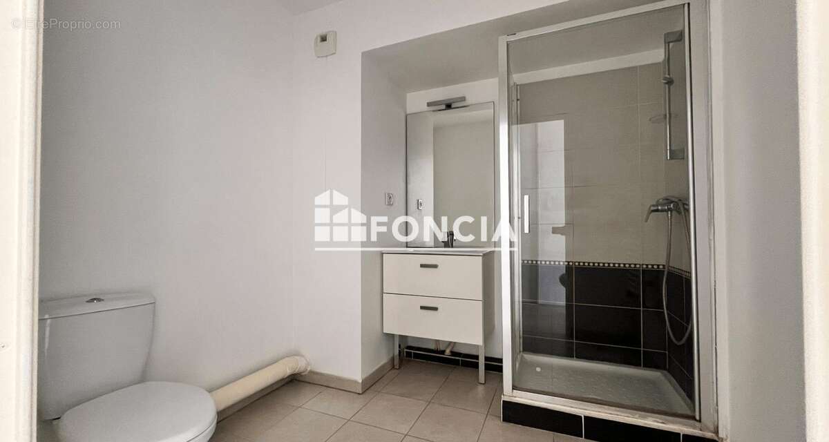 Appartement à DECINES-CHARPIEU