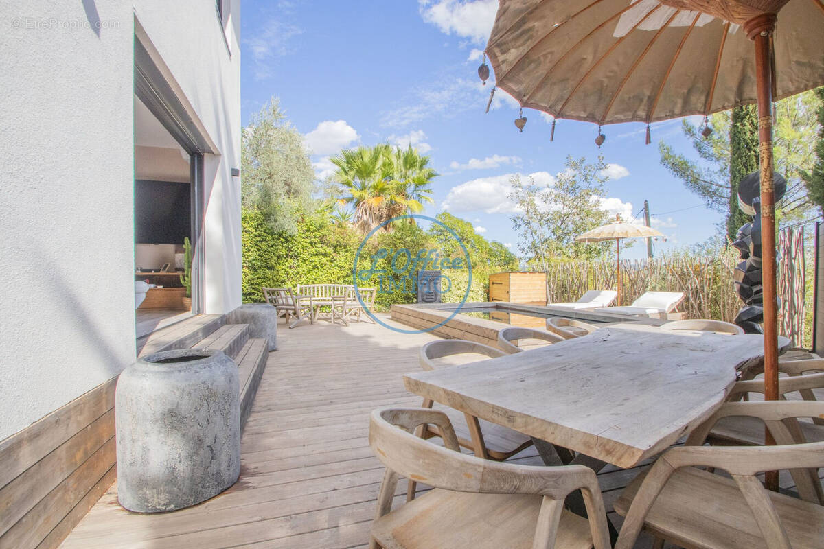 Maison à SOLLIES-PONT