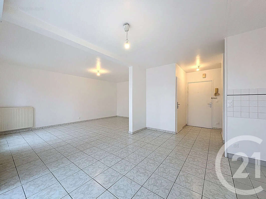 Appartement à MOISSY-CRAMAYEL