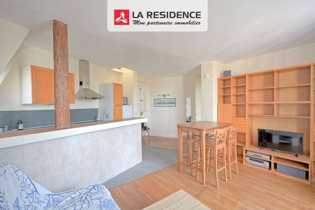 Appartement à PARIS-15E