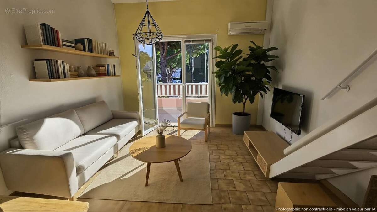 Appartement à VALLAURIS