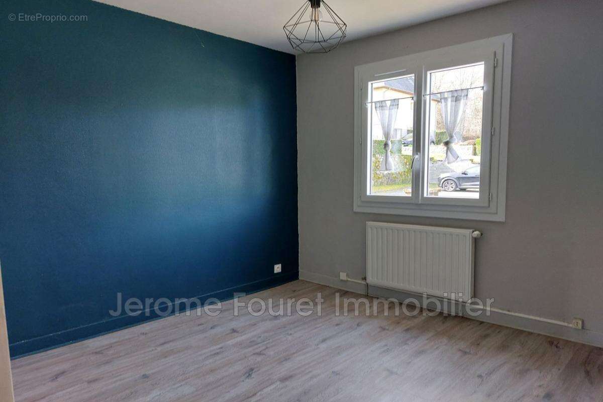 Maison à EGLETONS