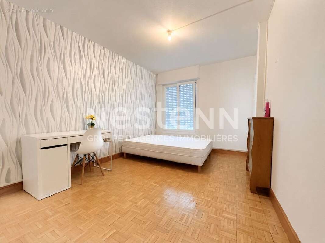 Appartement 5 pièces à vendre à Reims - Investissement idéal - photo 4