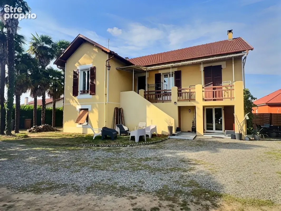 Maison à LONS