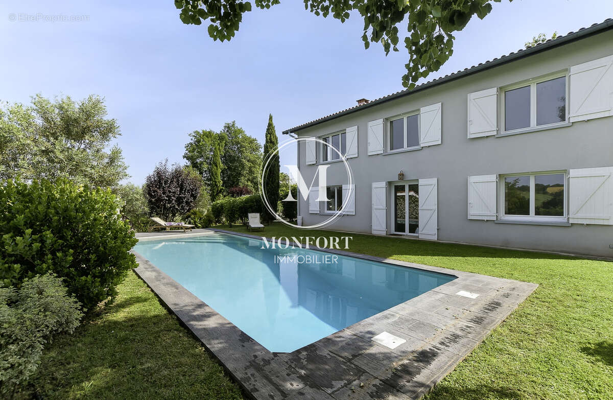 Maison à MONTRABE