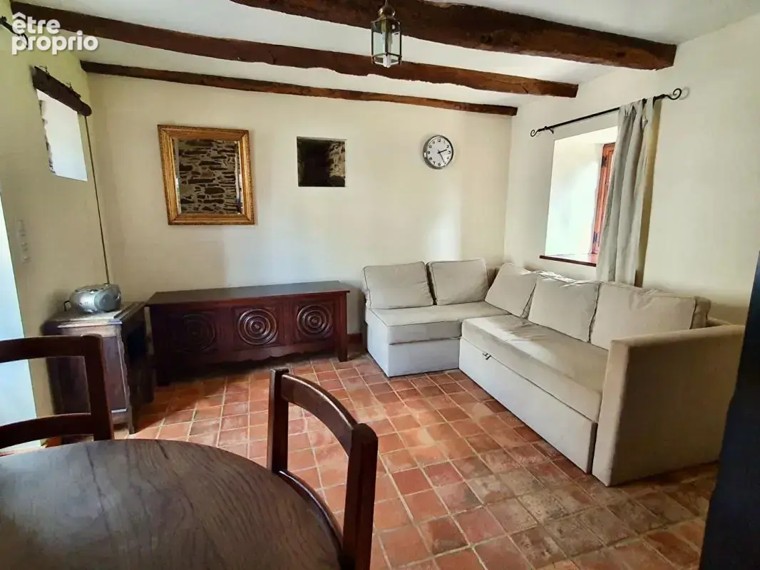 Sally HICKEY vous présente 2 maisons en pierre. 4 chambres, 3 salle de bains, 2 jardins et un grand parking.  Ne ratez pas ! - photo 13