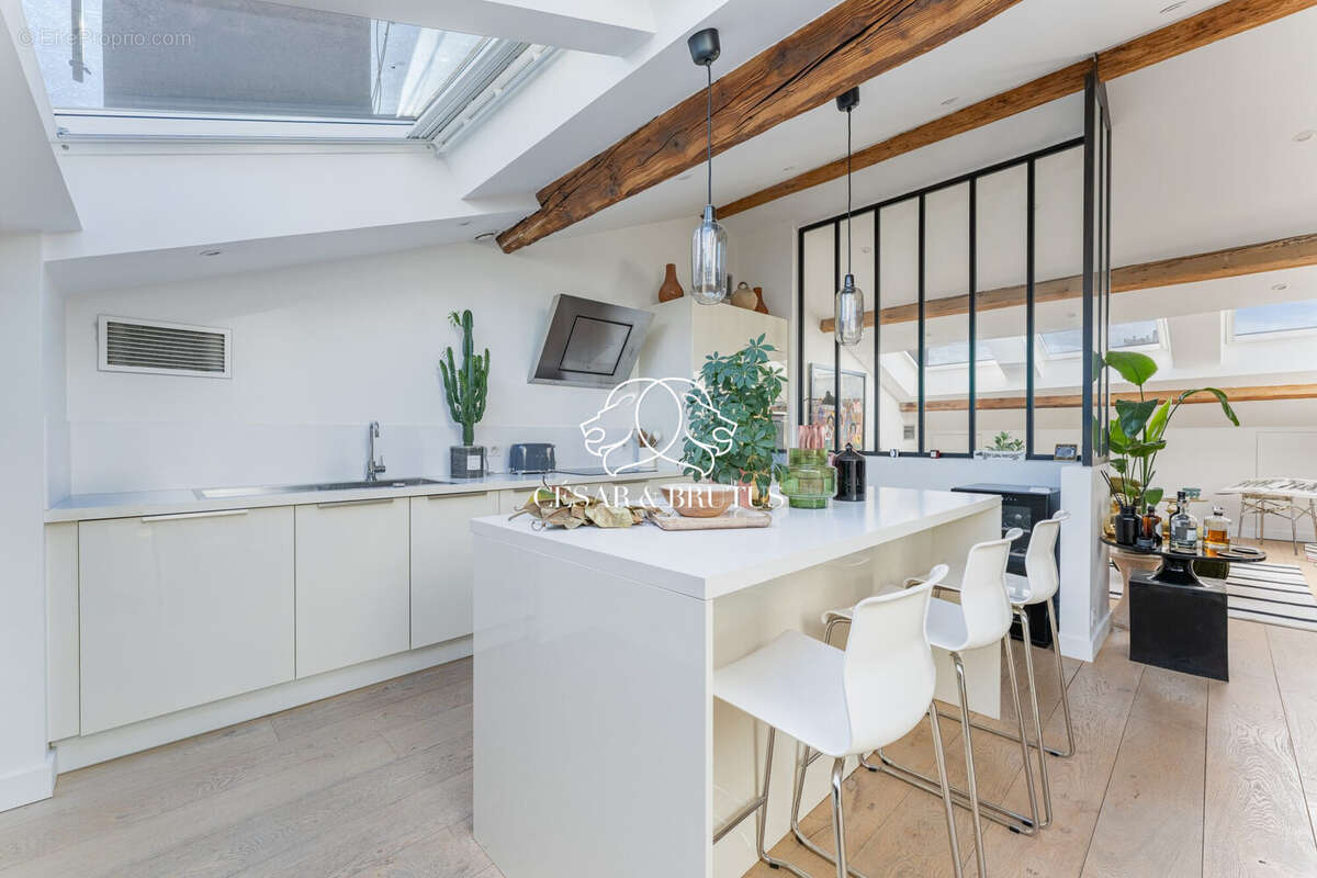 Appartement à LYON-6E