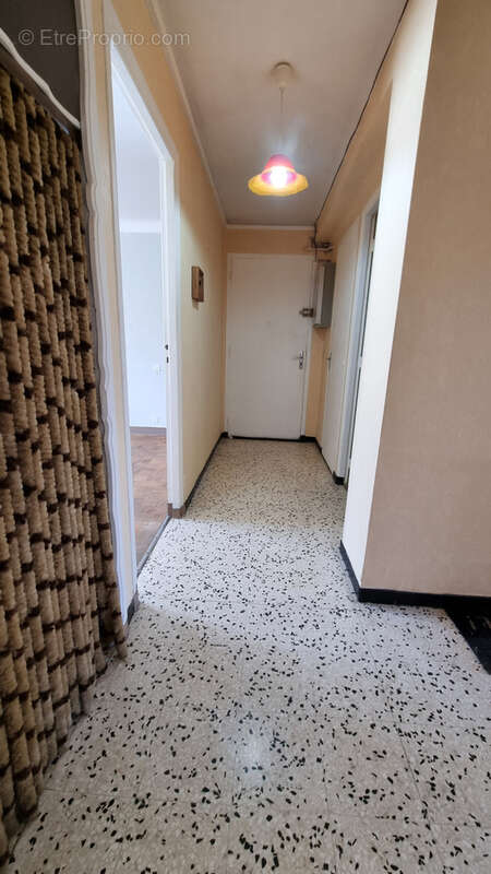 Appartement à LAMALOU-LES-BAINS