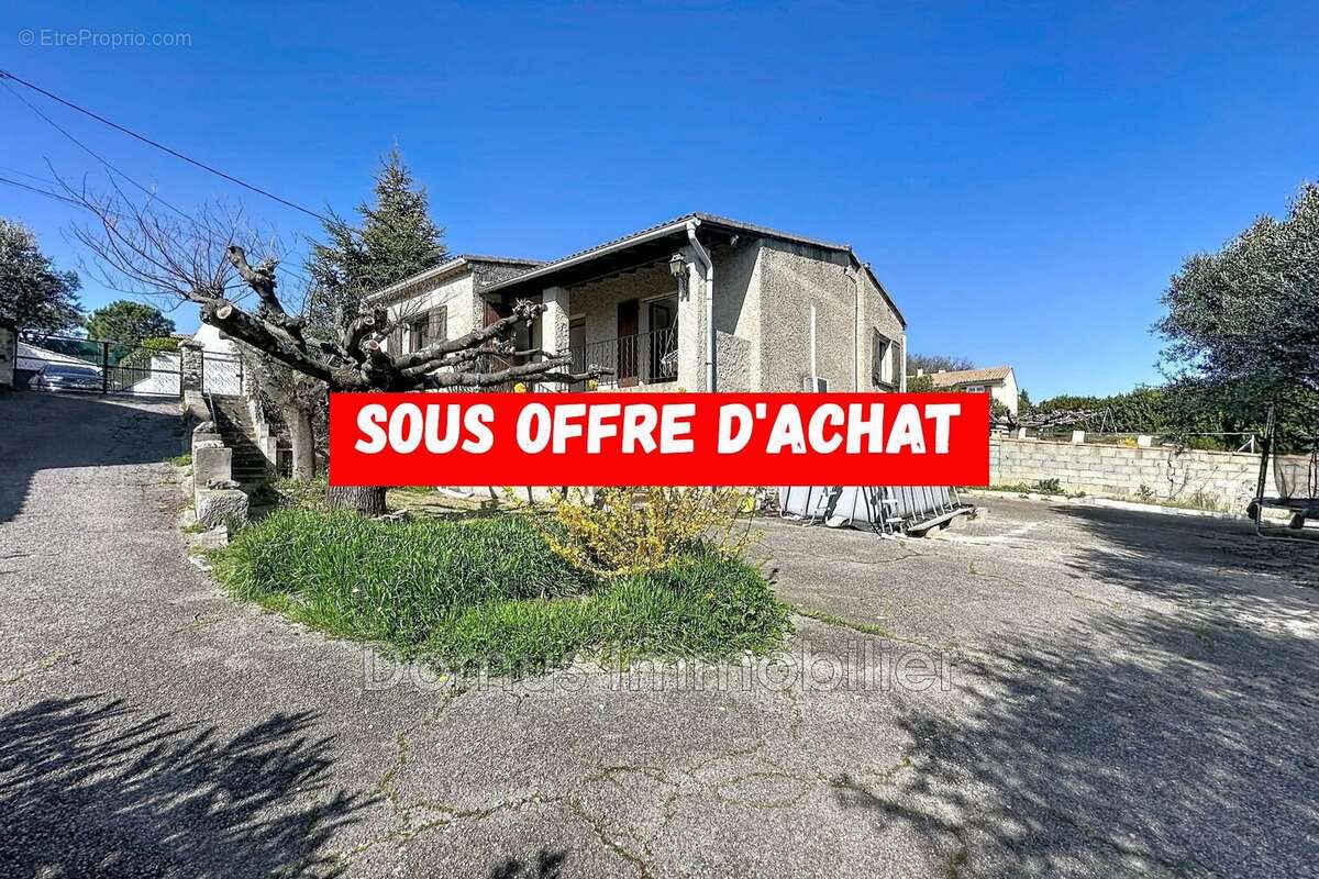 Maison à SAINT-SATURNIN-LES-AVIGNON