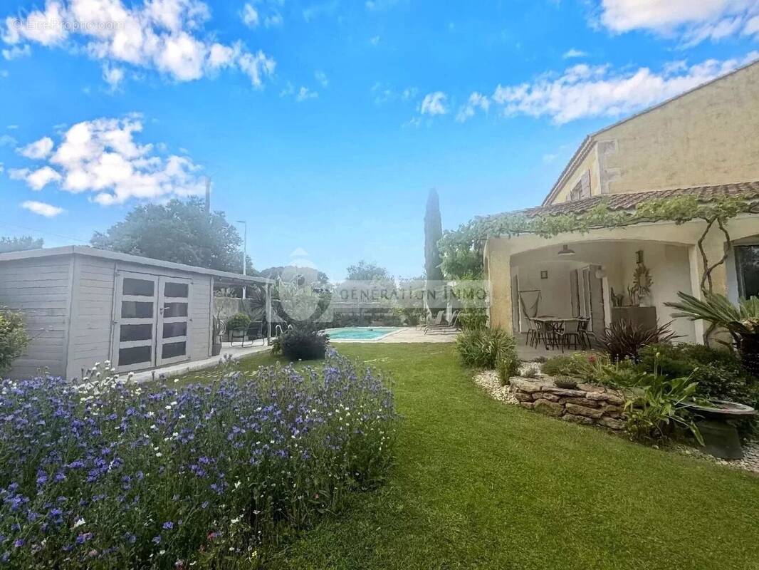 Maison à SAINT-MARTIN-DE-CRAU