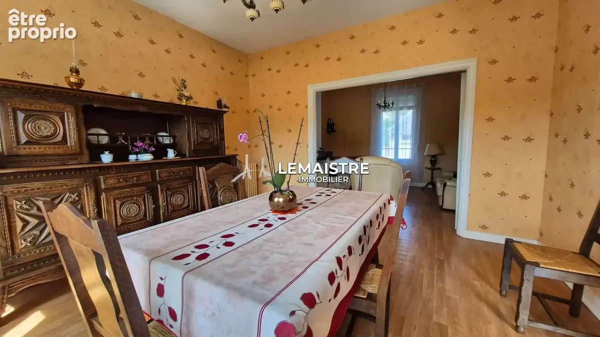 PROCHE EPOUVILLE - Maison de caractère en brique et silex - 3 chambres - Grenier 40 m² - 2 garages - photo 3