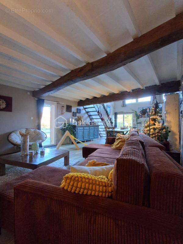 Maison à MONTESQUIOU