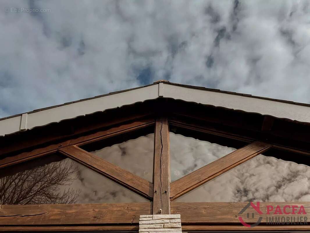 ARFONS - Maison esprit chalet sur 1730 m² de terrain. - photo 15