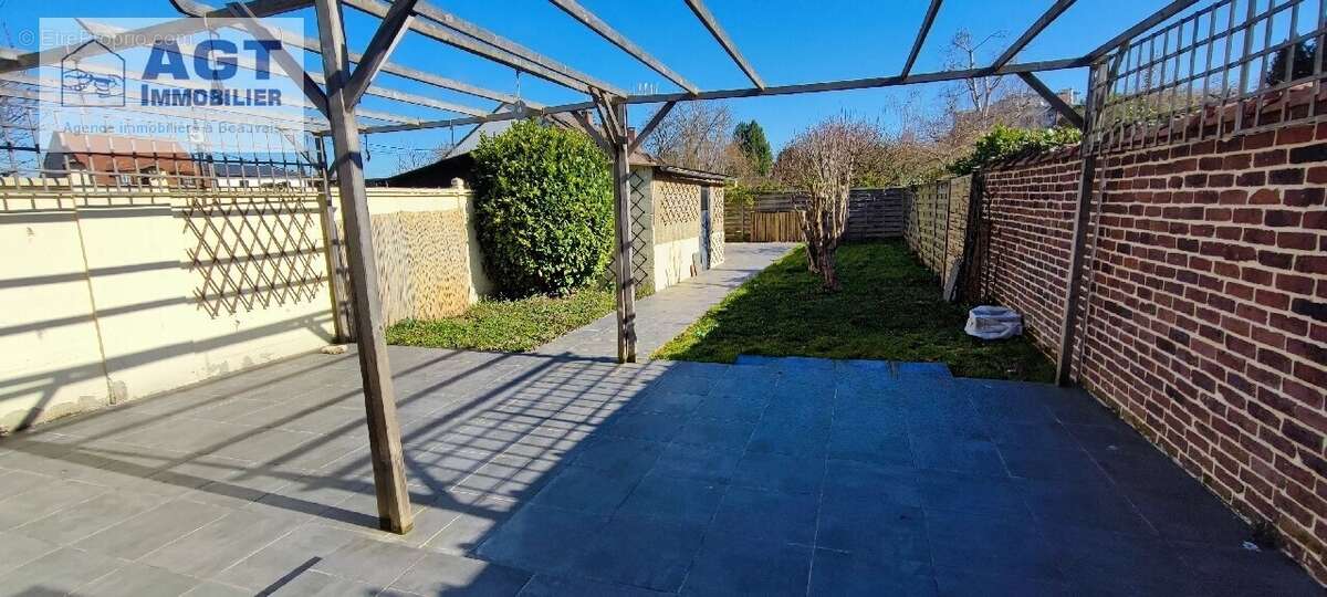 Maison à BEAUVAIS