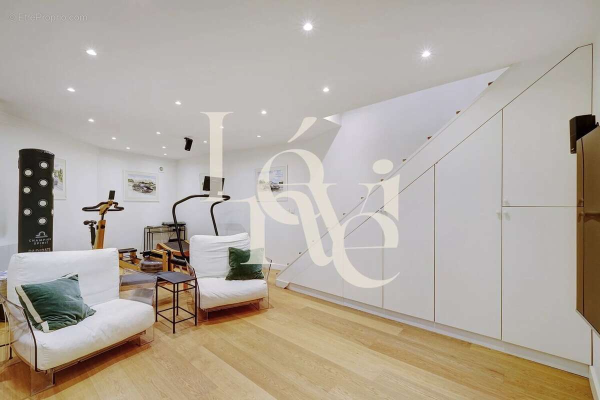 Appartement à PARIS-5E