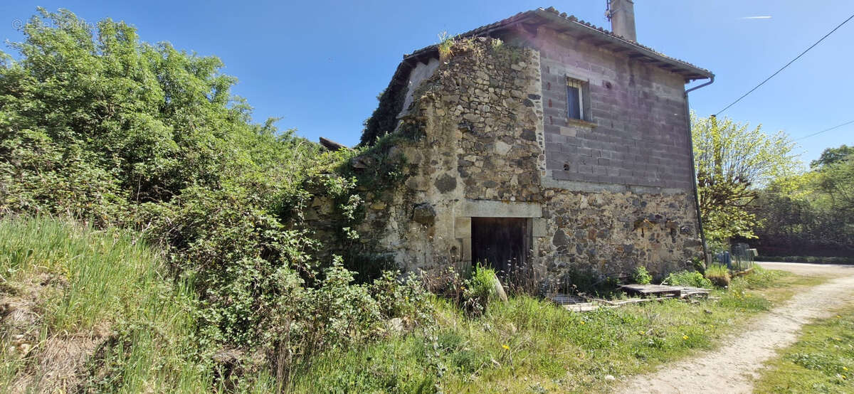 Maison à SAINT-CHRISTOPHE