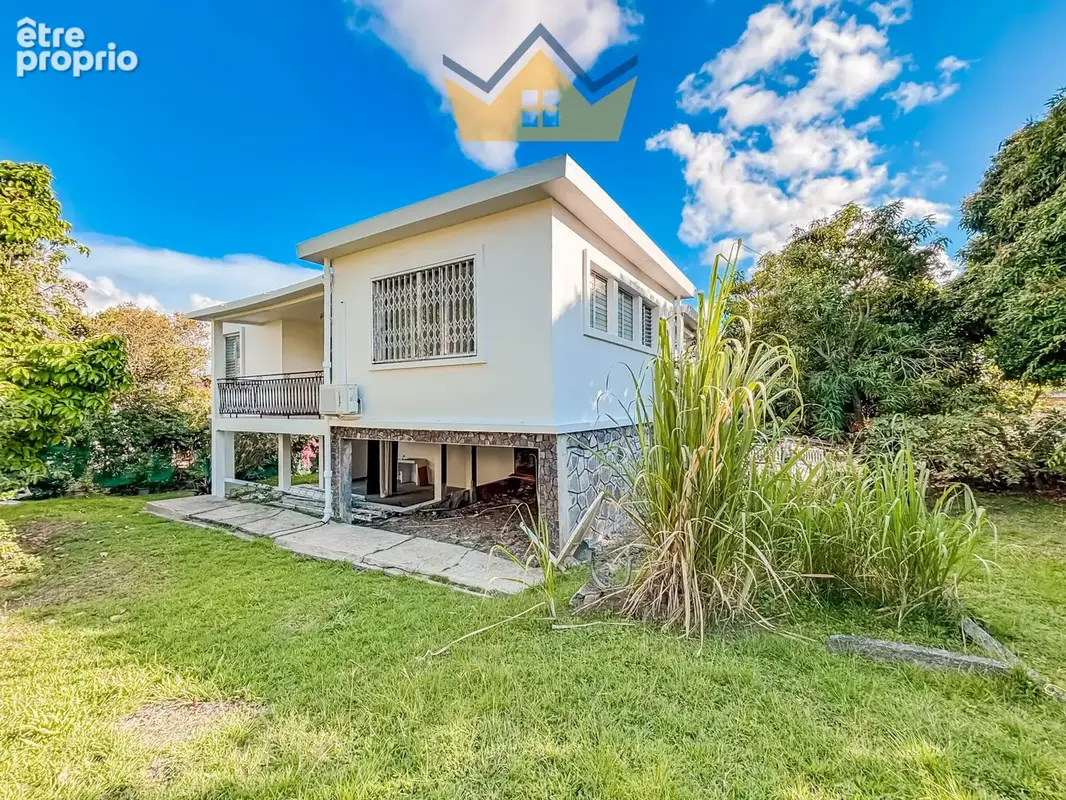 Maison 7 pièces 147 m² à vendre à Fort-De-France (97200) - photo 2