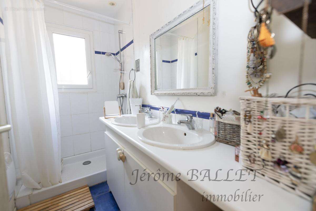 Maison 146 m² à Realmont  - photo 11