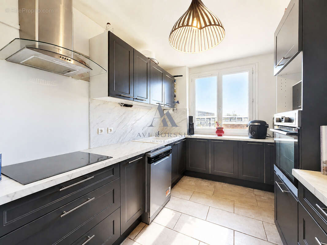 Bron   Appartement T6 112 m2, 4 chambres avec terrasse et parking - photo 5
