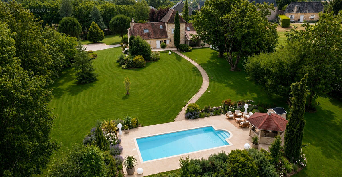 Maison plain-pied en pierres à Cressenssac 5 chambres 185.32 m2 - photo 3