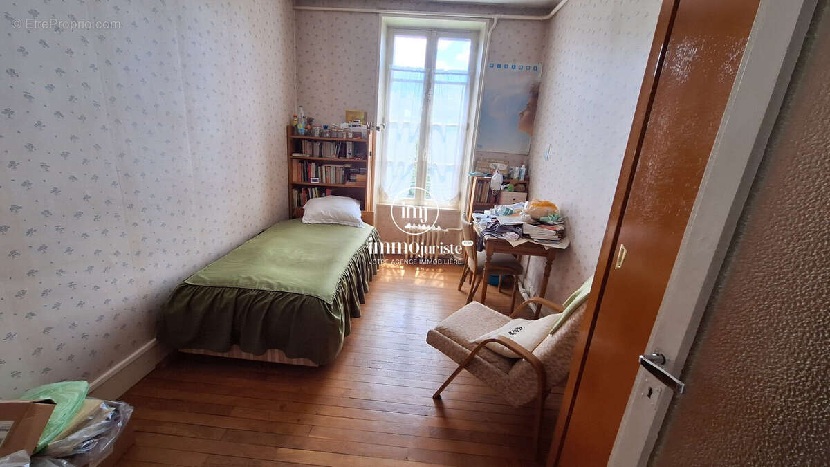 Maison 243 m² à Limoges  - photo 5