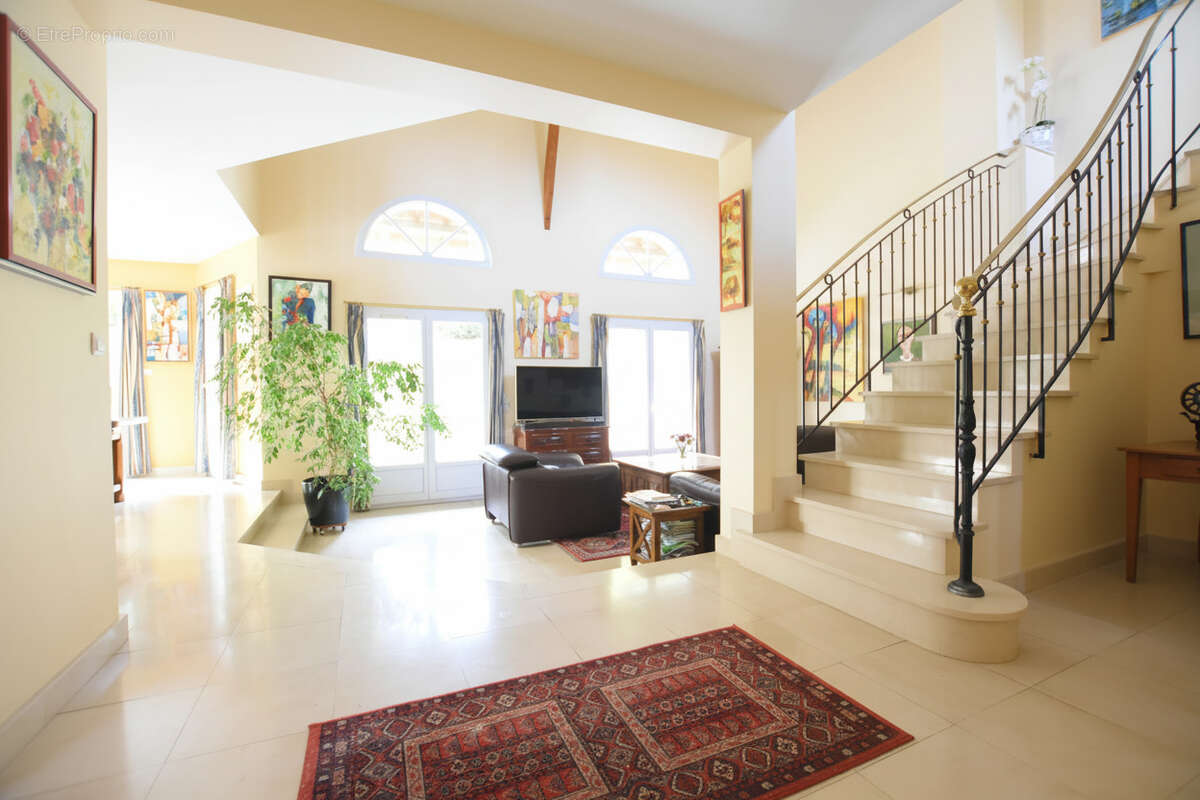 Maison à LES ESSARTS-LE-ROI
