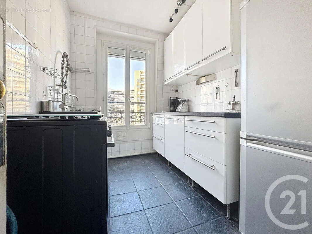 Appartement à PARIS-12E