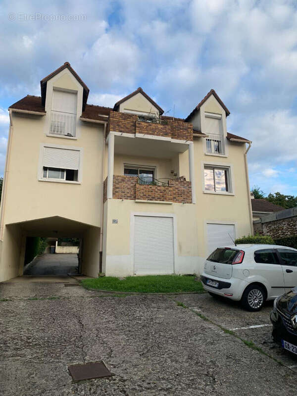 Appartement à SAINTRY-SUR-SEINE