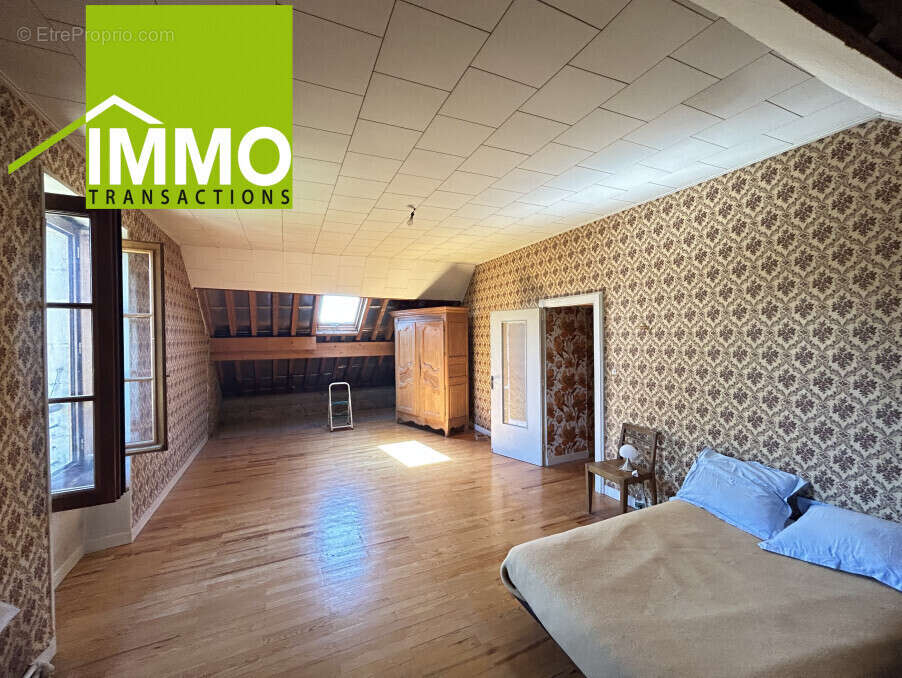 Maison à LONS-LE-SAUNIER