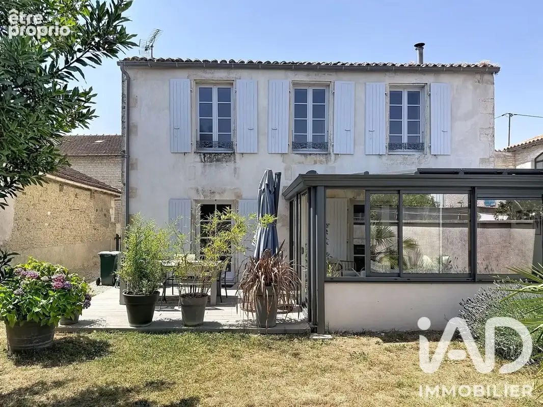 Photo 1 - Maison à SURGERES