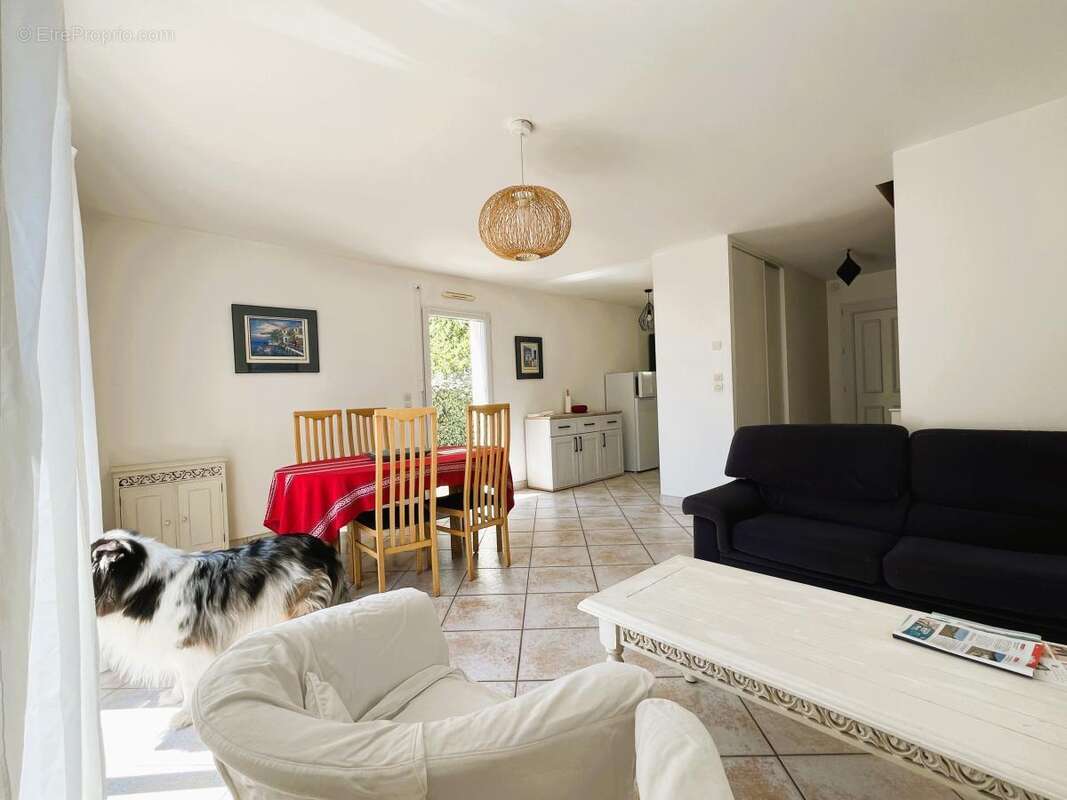 Maison 142 m² à Saint-Nazaire  - photo 2