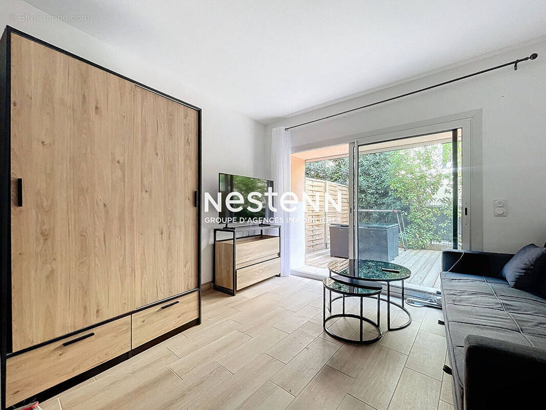 Appartement à VALLAURIS