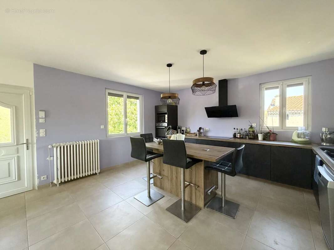 Maison à MARTRES-SUR-MORGE