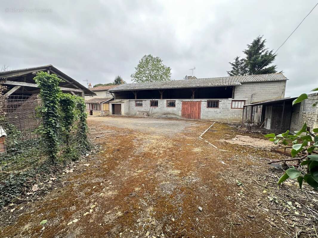 Maison à PAS-DE-JEU