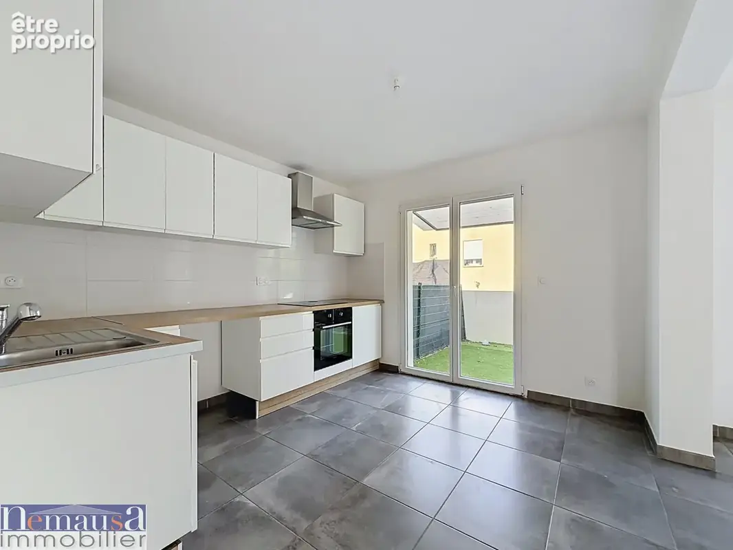 La calmette   maison t4 de 91 m2   3 chambres   garage   stationnement   jardin   environnement calme - photo 11
