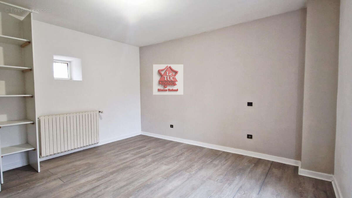 Maison à SAINT-PAUL-TROIS-CHATEAUX