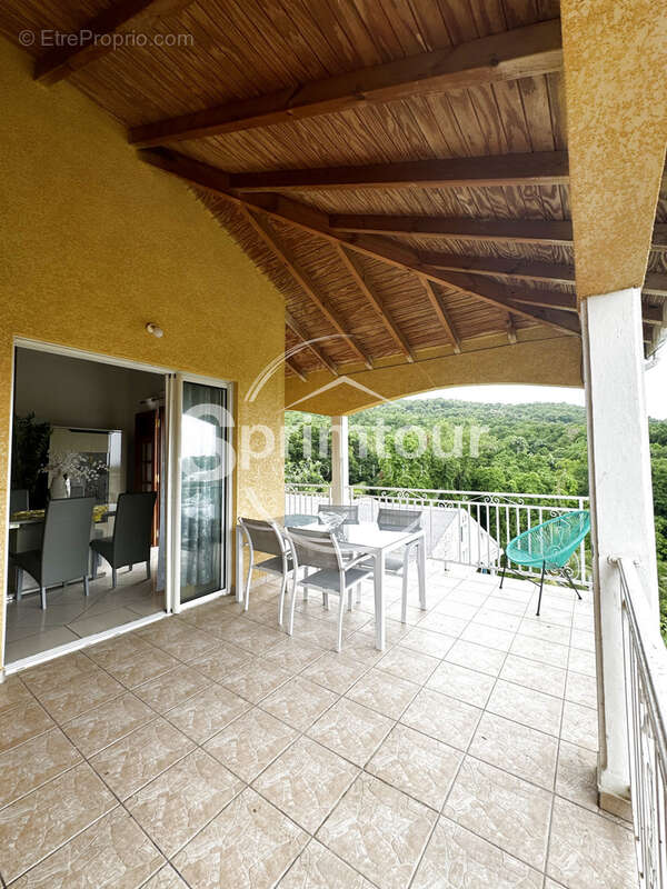 Maison à POINTE-NOIRE