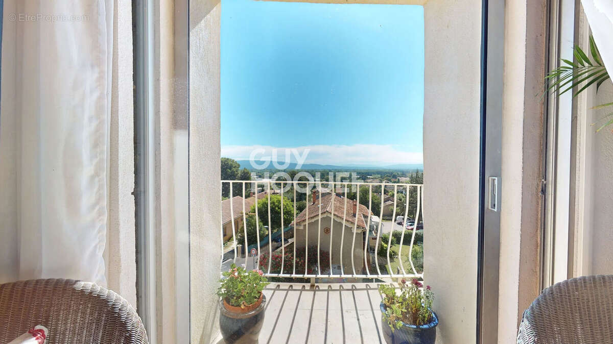 Maison à CHATEAUNEUF-DE-GADAGNE