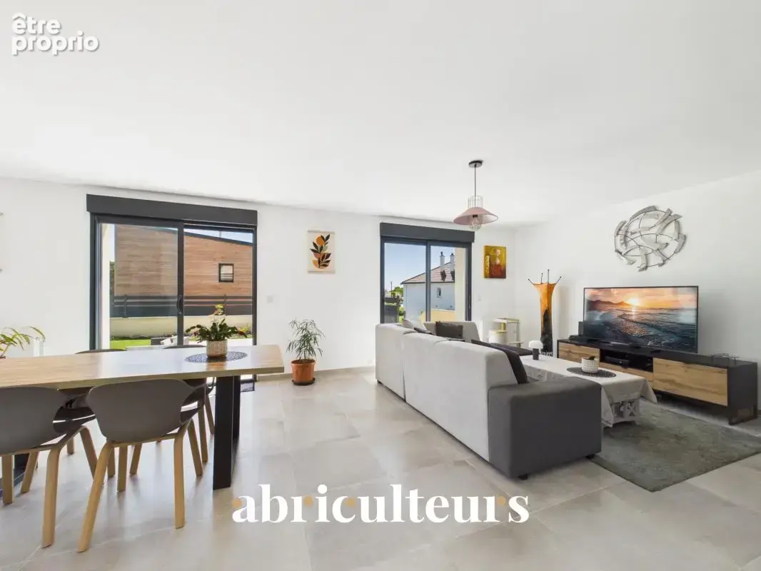 Spacieuse maison de 220 m² prête à vivre en vente à Couëron bourg (44220) - photo 12