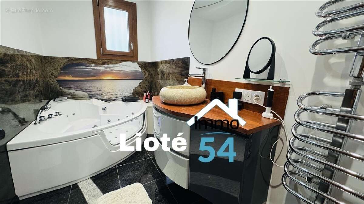 Maison à THAON-LES-VOSGES