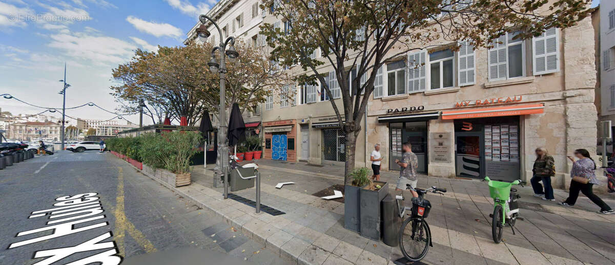 Commerce à MARSEILLE-1E