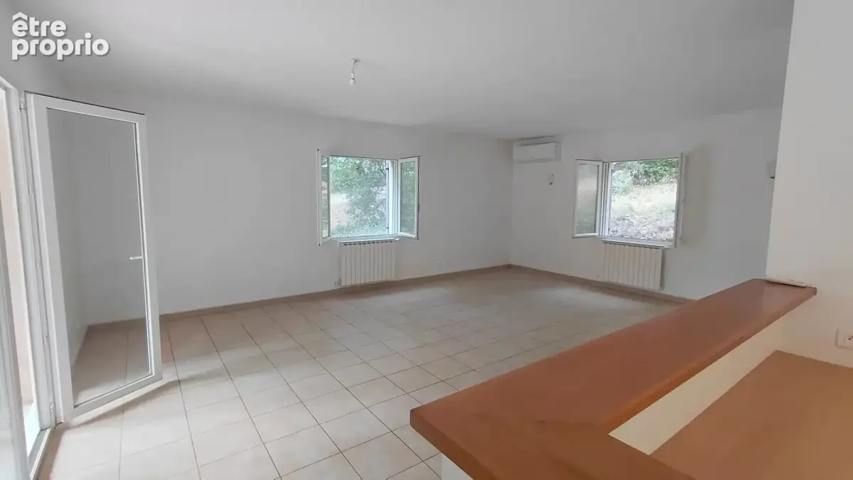 Belle Villa dans un cadre boisé - photo 3