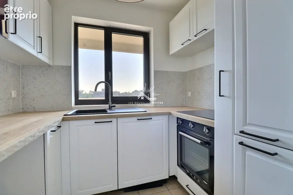 Appartement 52 m² à Croix  - photo 4