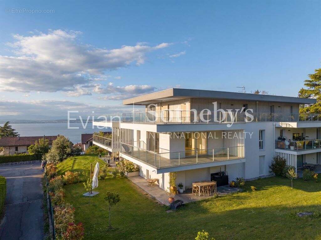 Appartement à EVIAN-LES-BAINS