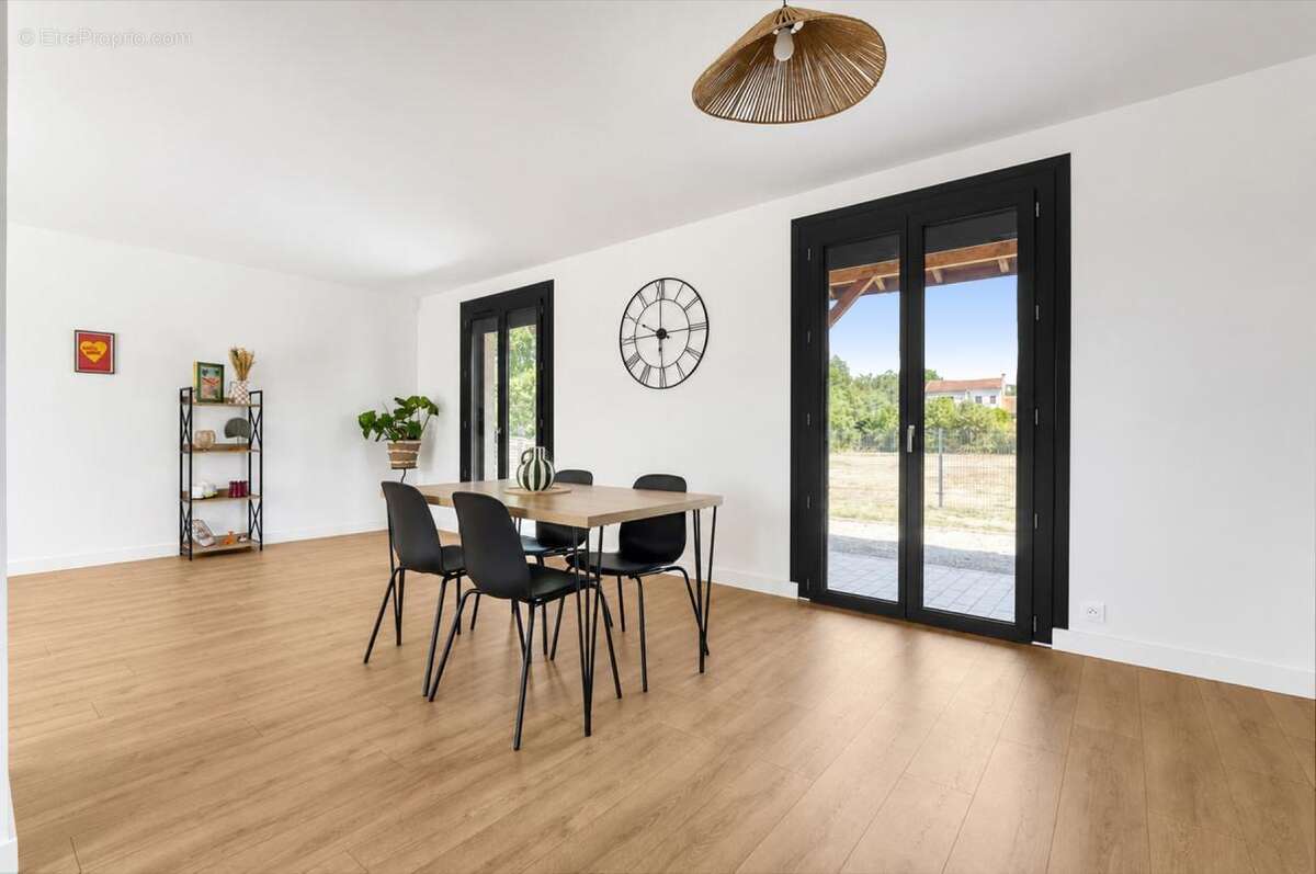 Maison 160 m² à Plaisance-Du-Touch  - photo 6