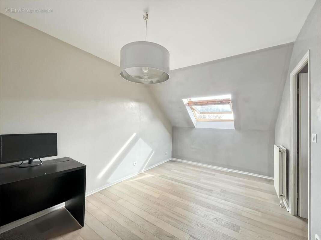 Photo 4 - Maison à SAINT-REMY-LES-CHEVREUSE