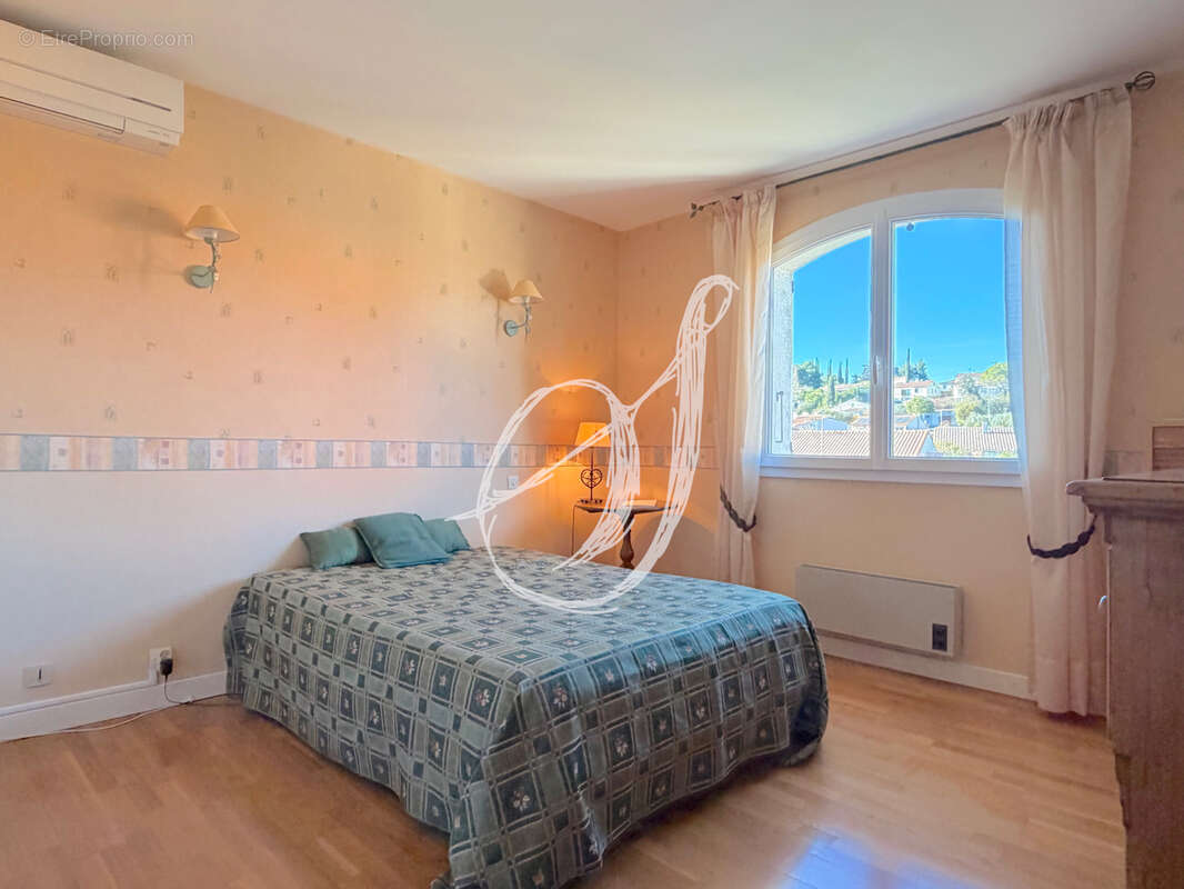 Maison à SAINT-GEORGES-D&#039;ORQUES